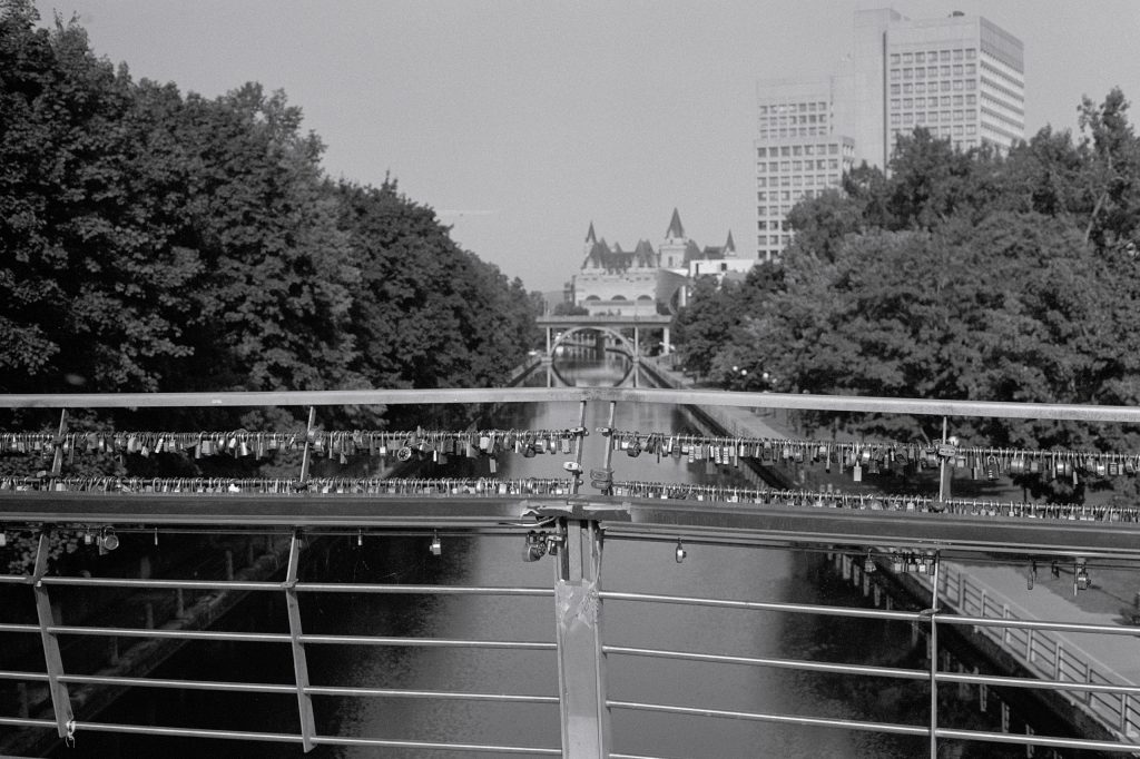 A Little Wander & Clothes Shopping