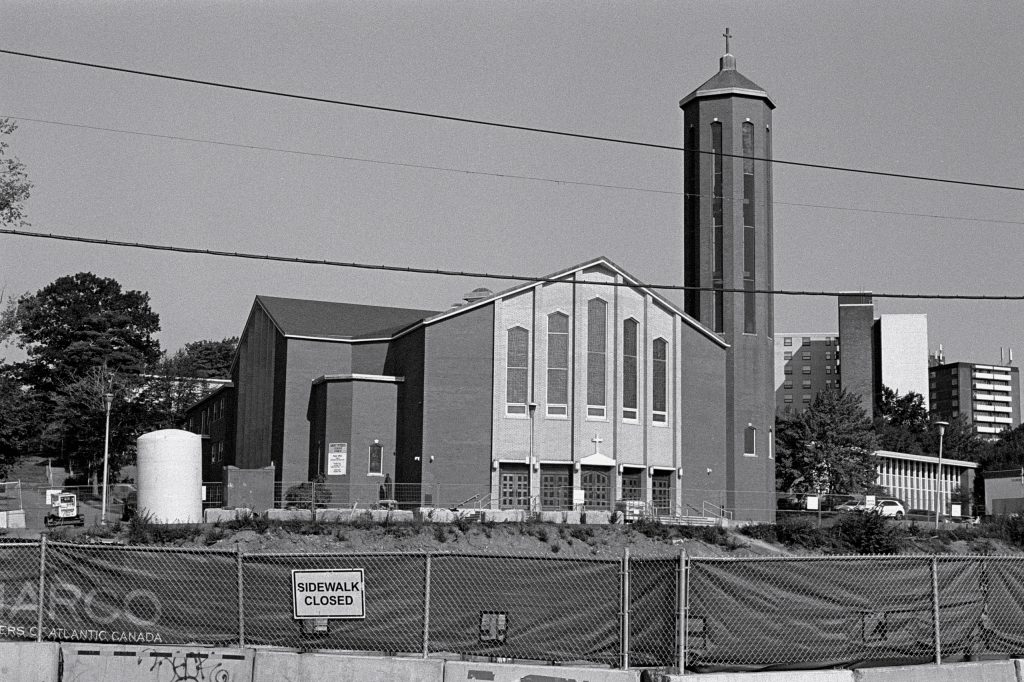 A Nice Amble Around Sullivan’s Pond & Lake Banook